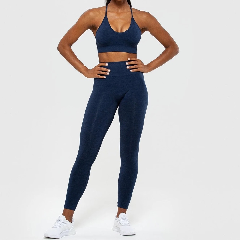 Women’s Best Define Scrunch Seamless Leggings and Halter Bra Set